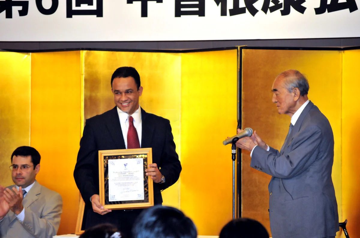 Anies Menerima Penghargaan Internasional Nakasone Yasuhiro